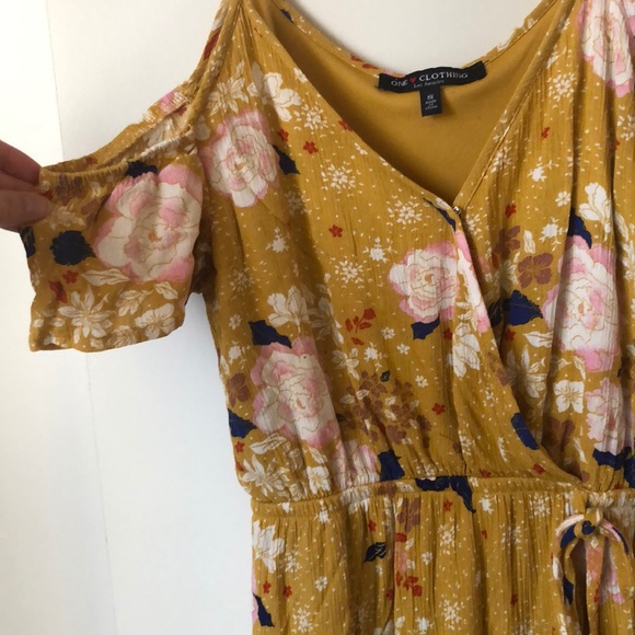 Dress - Picture 5 of 6